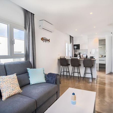 2 Apartments Sea Breeze Famara Exterior foto