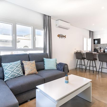 2 Apartments Sea Breeze Famara Exterior foto