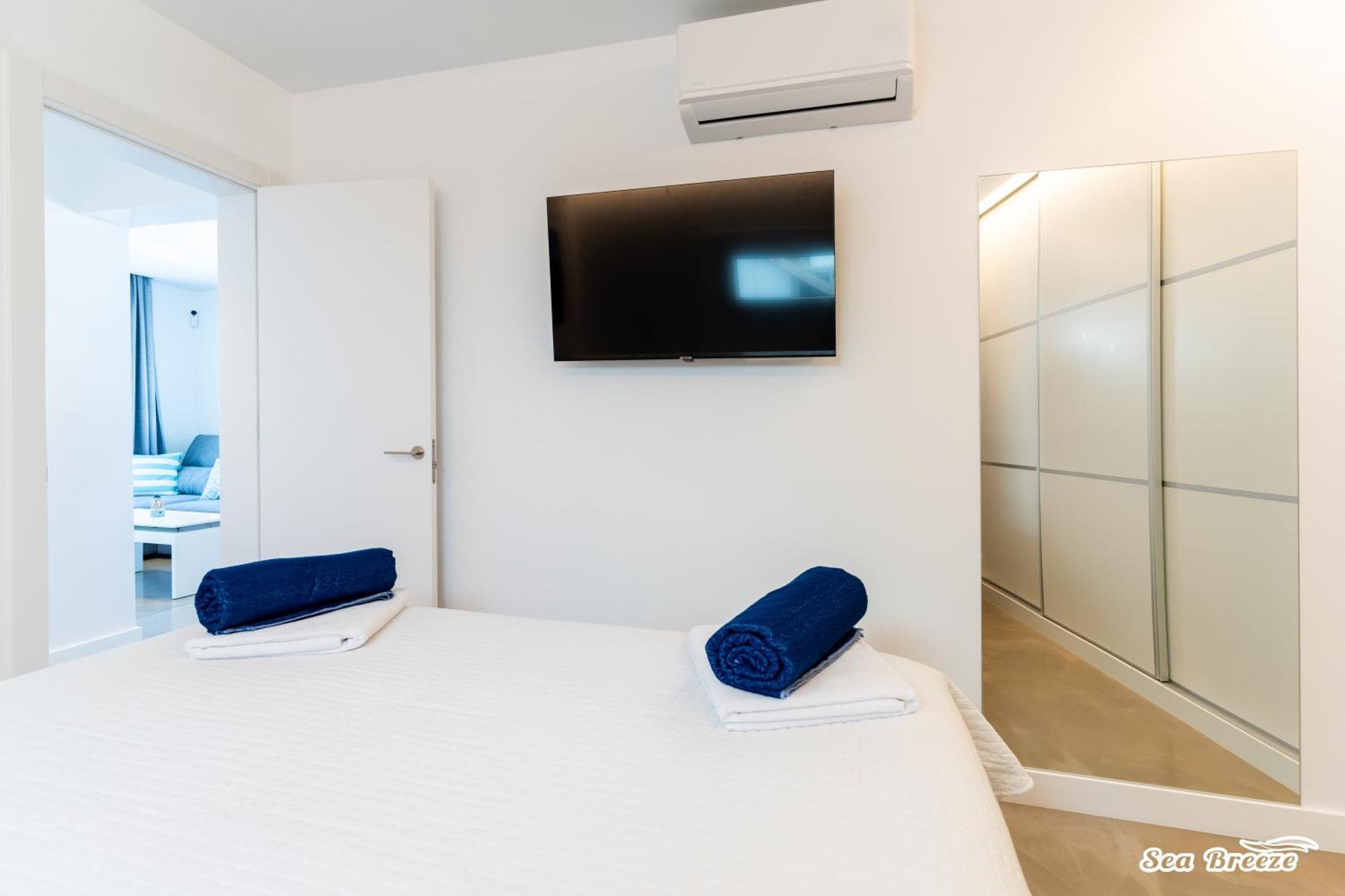 2 Apartments Sea Breeze Famara Exterior foto