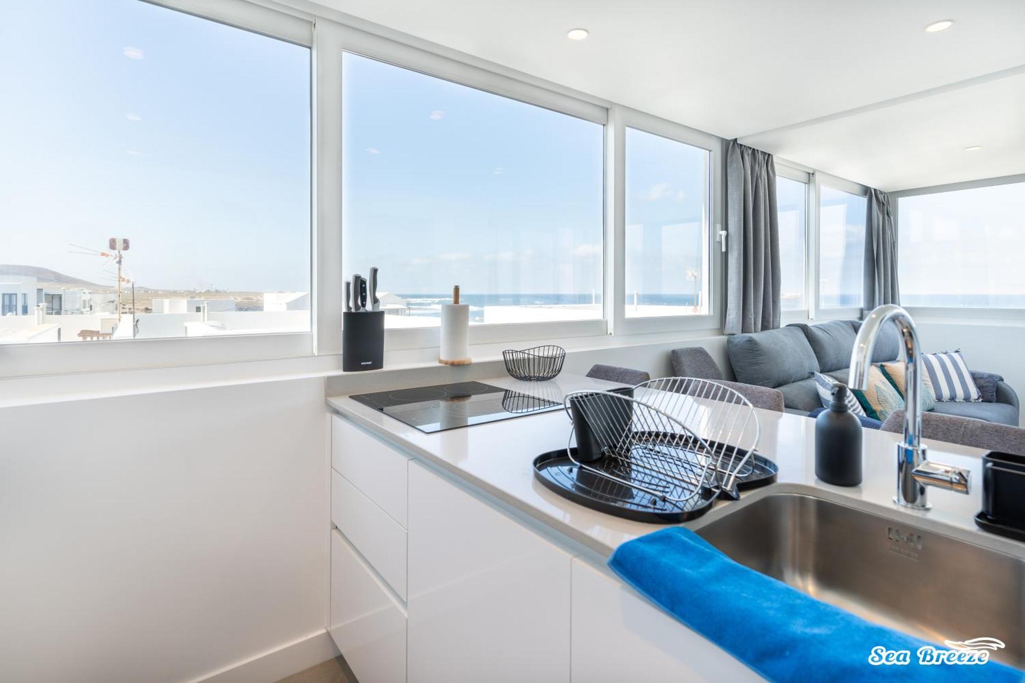 2 Apartments Sea Breeze Famara Exterior foto