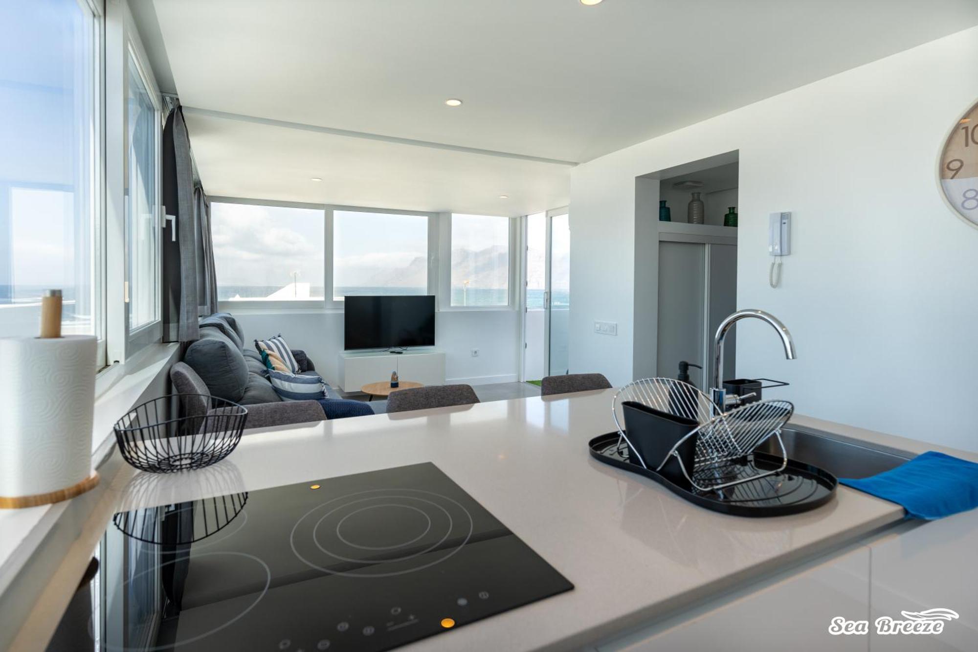 2 Apartments Sea Breeze Famara Exterior foto
